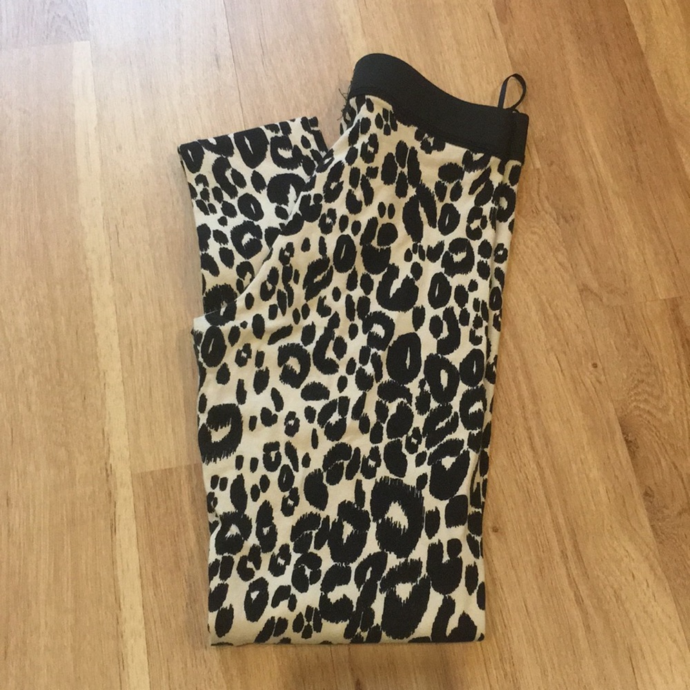 H&M beige leopard leggings size xs like a new
